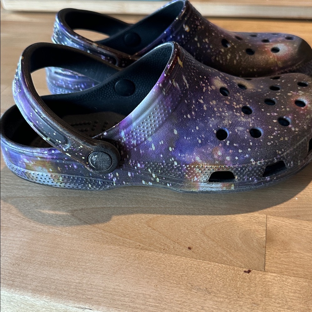Crocs - Picture 2 of 7